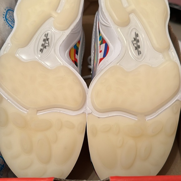 RARE Nike Spiradon international flags One World Air Zoom Max - Picture 14 of 16